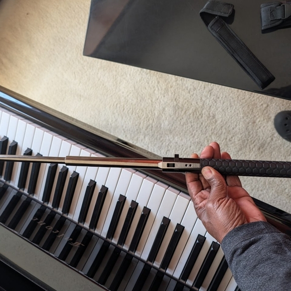 Black and Silver Telescopic Baton - Picture 3 of 16